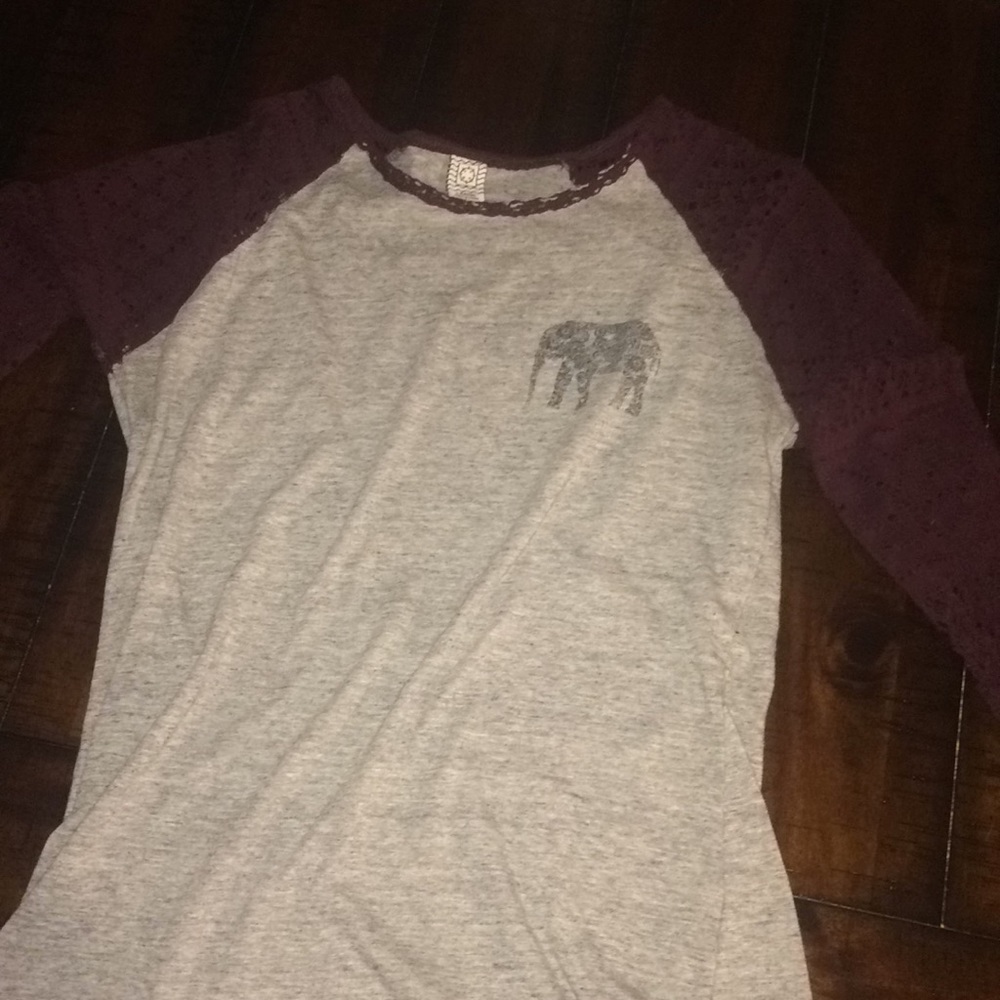 Large Empyre Berry Laced Long Sleeve T shirt